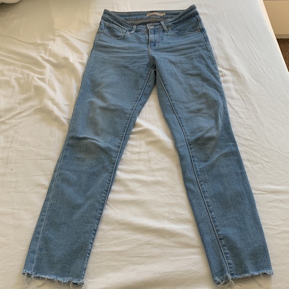 Levi 721 high rise skinny, lighter wash, size 25 - Picture 2 of 4